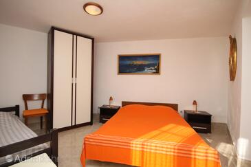 Apartments by the sea Marušići, Omiš - 8632