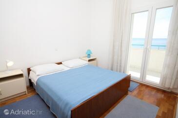 Apartments and rooms by the sea Podstrana, Split - 8635