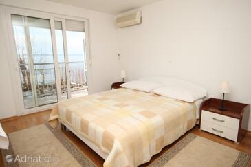 Апартаменты и комнаты у моря Подстрана - Podstrana, Сплит - Split - 8635