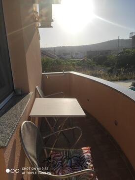 Apartamentos con parking Vinisce, Trogir - 8660