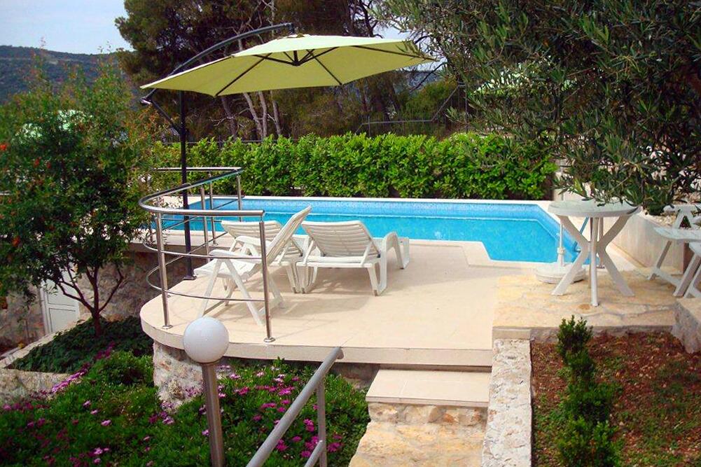 Giardino - Casa accanto al mare con piscina per famiglia Poljica, Traù - Trogir