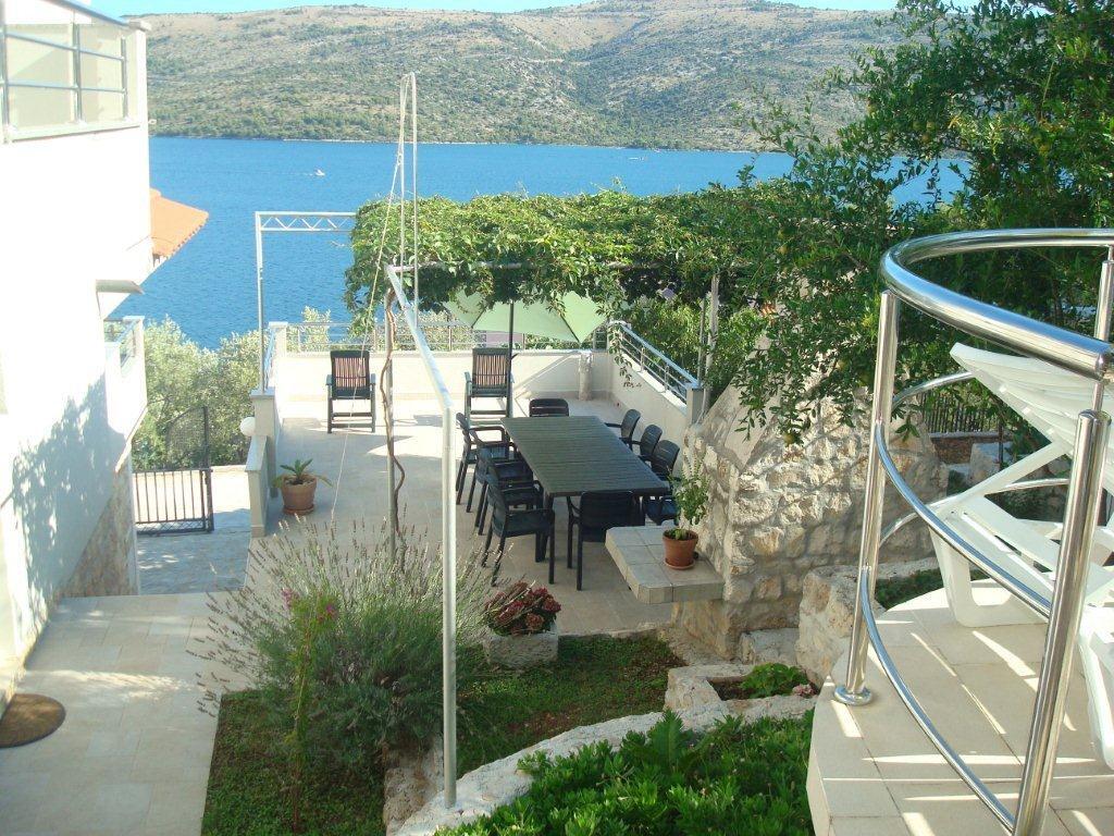 Giardino - Casa accanto al mare con piscina per famiglia Poljica, Traù - Trogir