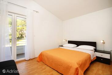 Hiša za družino z bazenom ob morju Poljica, Trogir - 8661