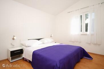 Hiša za družino z bazenom ob morju Poljica, Trogir - 8661