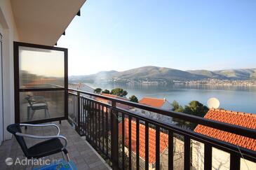 Lejligheder ved havet med pool Okrug Donji, Ciovo - 8664