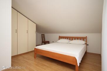 Apartmaji ob morju z bazenom Okrug Donji, Čiovo - 8664