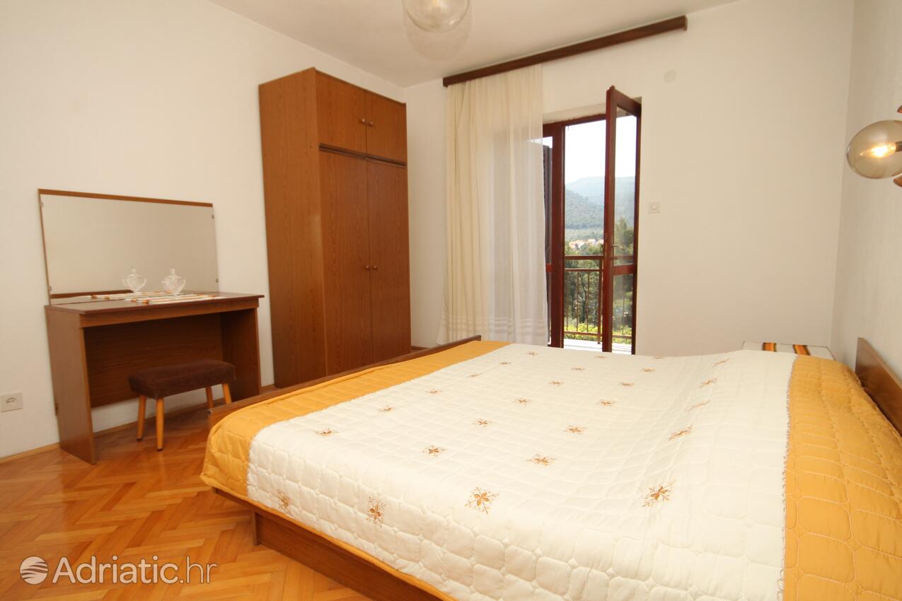 A-8686-a - Private accommodation - Apartments with a parking space Stari Grad, Hvar