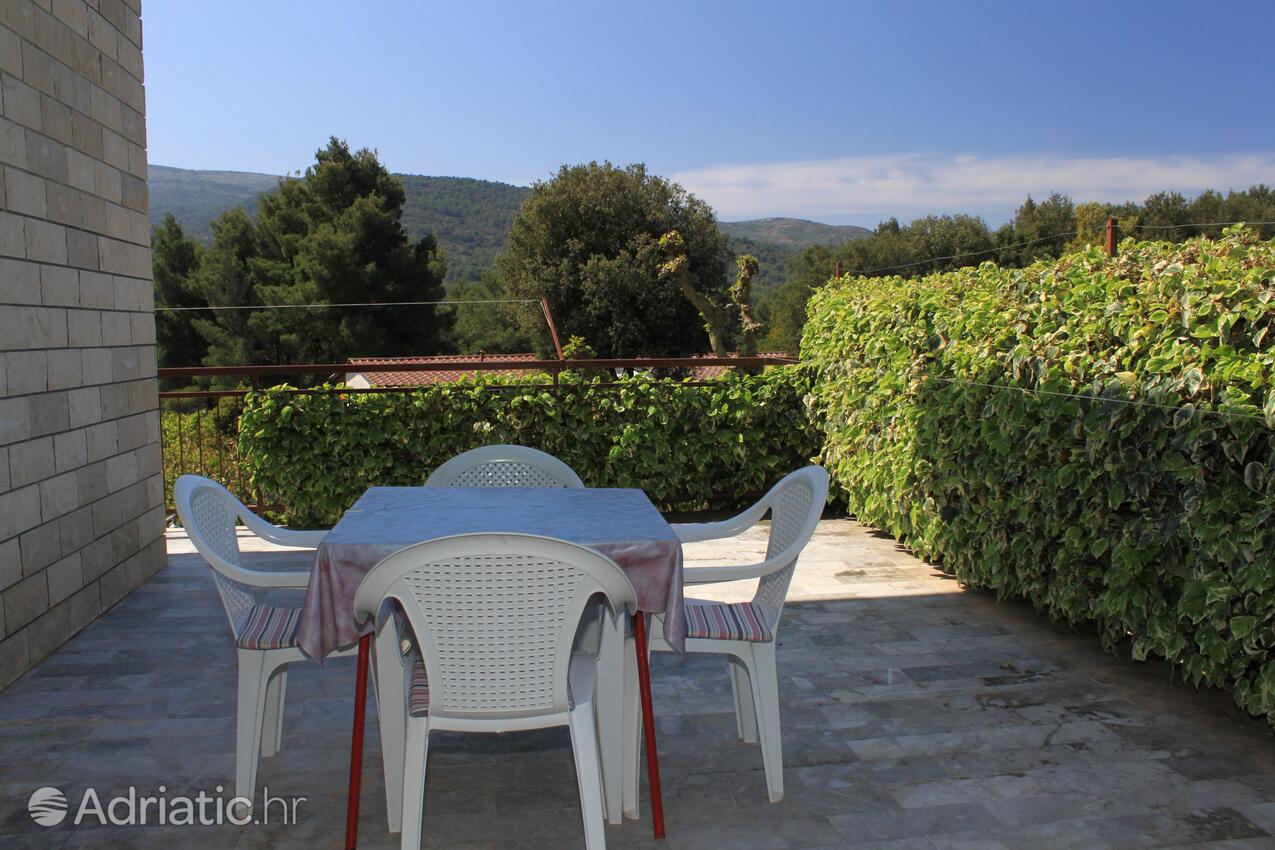 A-8686-b - Private accommodation - Apartments with a parking space Stari Grad, Hvar