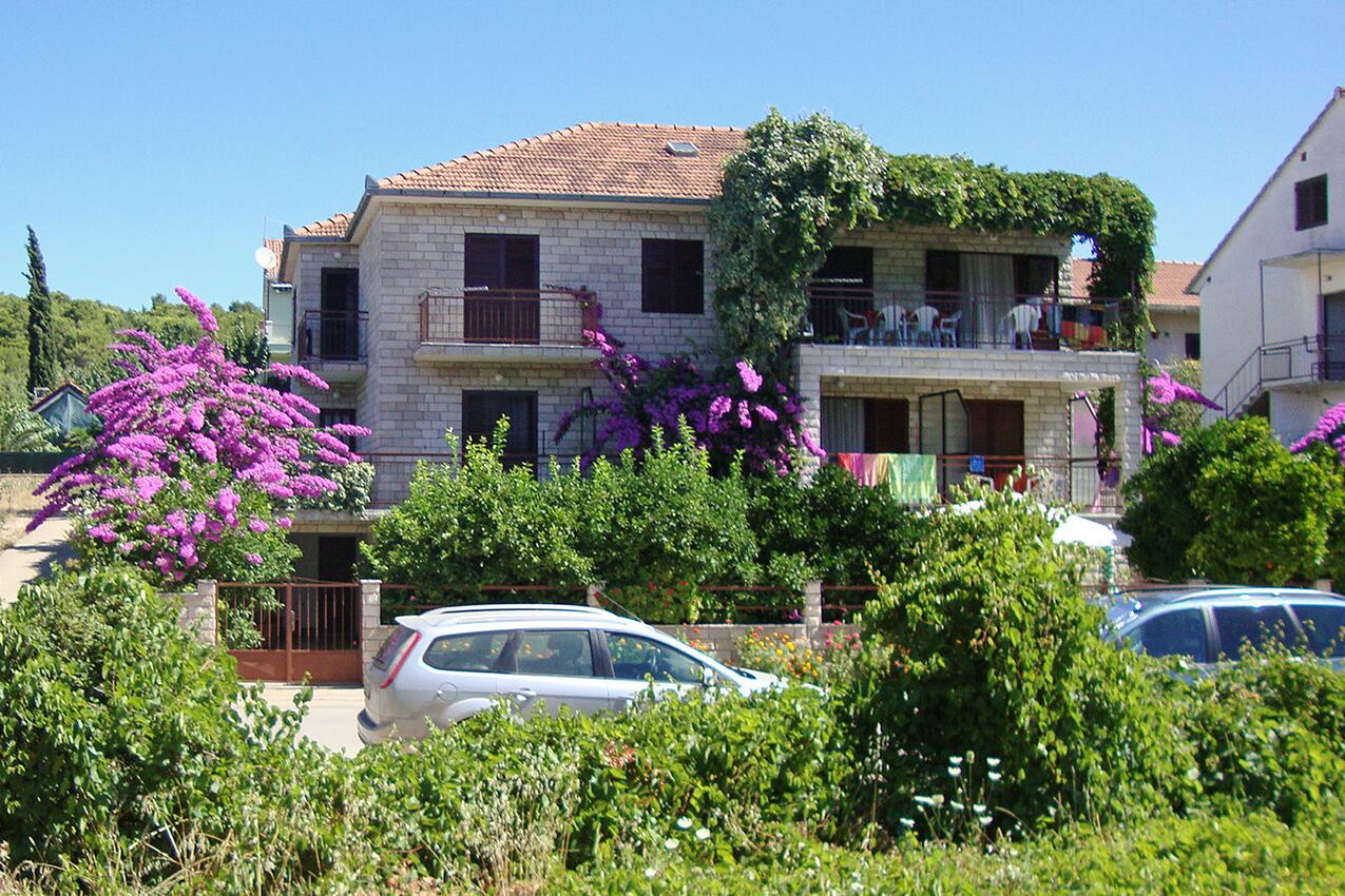 Property - Apartments with a parking space Stari Grad, Hvar