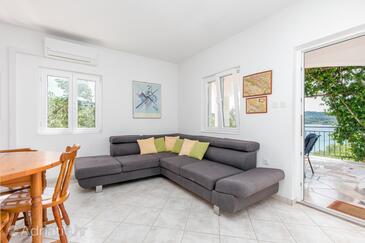 Apartments by the sea Nečujam, Šolta - 8691