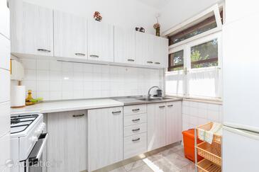 Casa dei pescatori accanto al mare Baia Fabrice, Solta - 8692