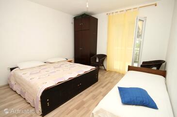 Seaside secluded apartments Cove Pobij, Hvar - 8702