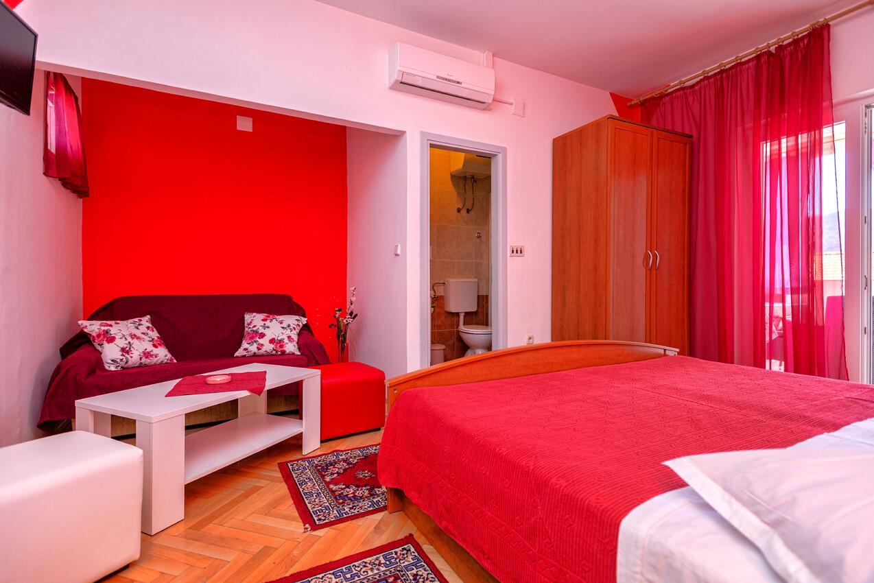 AS-8726-a - Private accommodation - Apartments with a parking space Stari Grad, Hvar