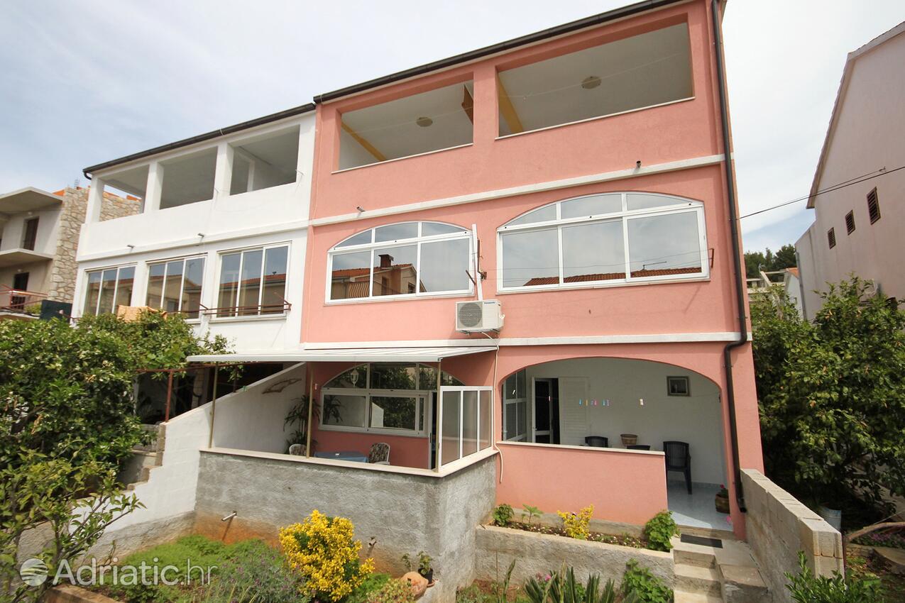 Property - Apartments with a parking space Stari Grad, Hvar