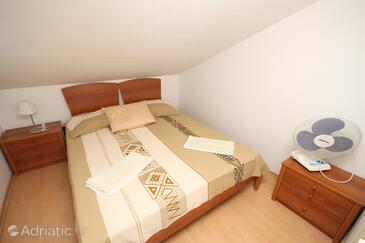 Apartments and rooms with parking space Ivan Dolac, Hvar - 8734