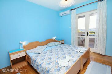 Ferienwohnungen am Meer Zavala, Hvar - 8745