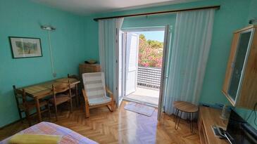 Однокомнатные апартаменты Елса - Jelsa, Хвар - Hvar (A-8747-b)