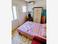 Jelsa, Camera da letto   nell'alloggi del tipo studio-apartment, condizionatore disponibile e WiFi.