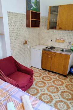 Jelsa, Cucina nell'alloggi del tipo studio-apartment, WiFi.