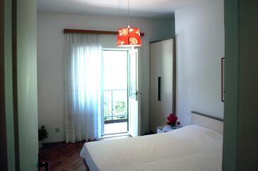 Apartamentos com varanda Jelsa, Dalmácia Central