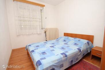 Робинзонские апартаменты у моря Бухта Скозанье - Skozanje, Хвар - Hvar - 8764