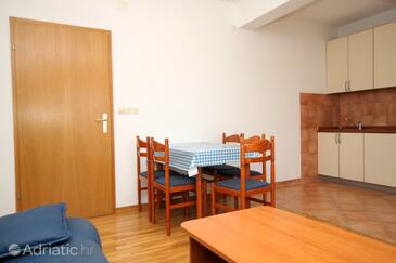 Apartments with parking space Jelsa, Hvar - 8765