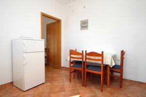 Dwupokojowy apartament Jelsa, Hvar (A-8765-c)