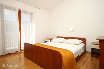 Apartments with parking space Jelsa, Hvar - 8765