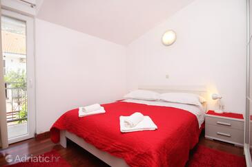 Ferienwohnungen mit Parkplatz Zavala, Hvar - 8773
