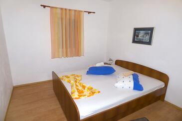 Apartments by the sea Ivan Dolac, Hvar - 8782