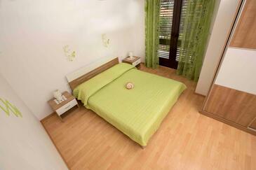 Ferienwohnungen und Zimmer am Meer Zavala, Hvar - 8784