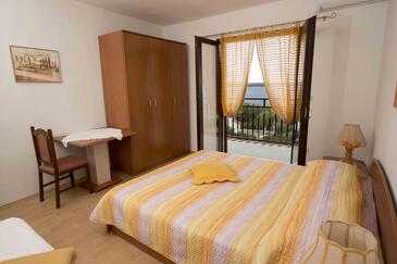 Apartmani i sobe uz mere Zavala, Hvar - 8784