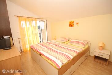 Apartmani i sobe s parkingom Hvar - 8787