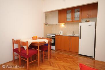 Apartments with parking space Jelsa, Hvar - 8789