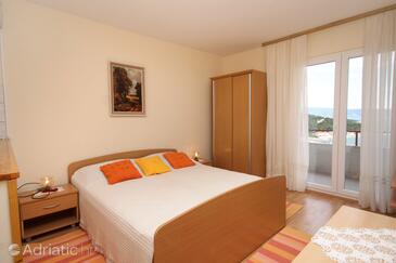 Apartments and rooms with parking space Jelsa, Hvar - 8798