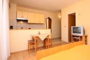 Studio Appartement Jelsa Studio Appartement Jelsa, Hvar (AS-8798-b)