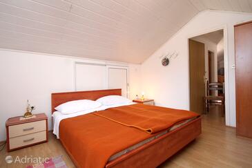 Apartmanok parkolóhellyel Jelsa, Hvar - 8803