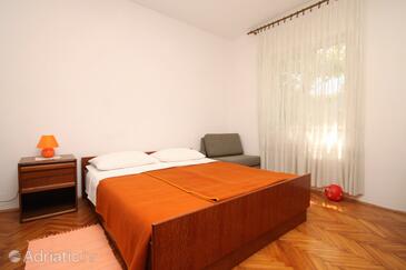 Apartmaji s parkingom Jelsa, Hvar - 8803