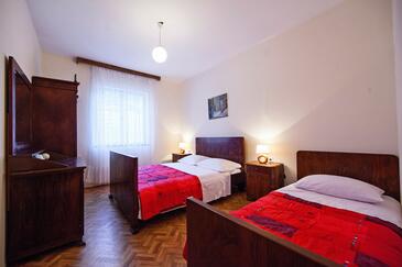 Apartments and rooms with parking space Komiža, Vis - 8844