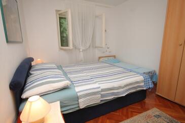 Apartment with balcony Vis, Central Dalmatia