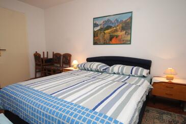 Apartment with balcony Vis, Central Dalmatia
