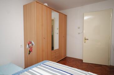 Apartment with balcony Vis, Central Dalmatia