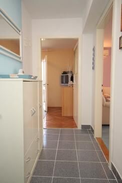 Apartment with balcony Vis, Central Dalmatia