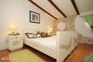 Apartments with parking space Rukavac, Vis - 8859