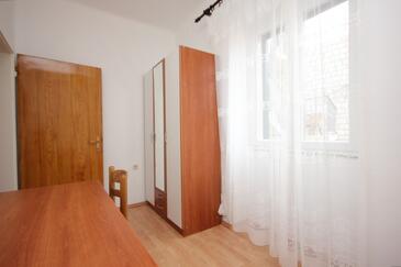 Apartment with balcony Vis, Central Dalmatia