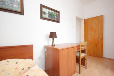 Apartment with balcony Vis, Central Dalmatia