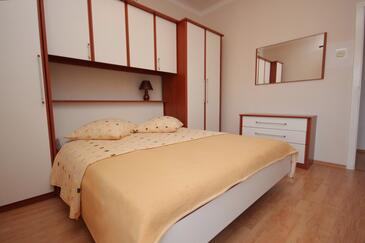 Apartment with balcony Vis, Central Dalmatia