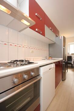 Apartment with balcony Vis, Central Dalmatia