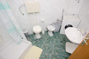 Appartement avec terrasse Vis, Dalmatie Centrale