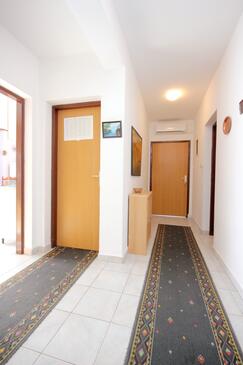 Appartement avec terrasse Vis, Dalmatie Centrale